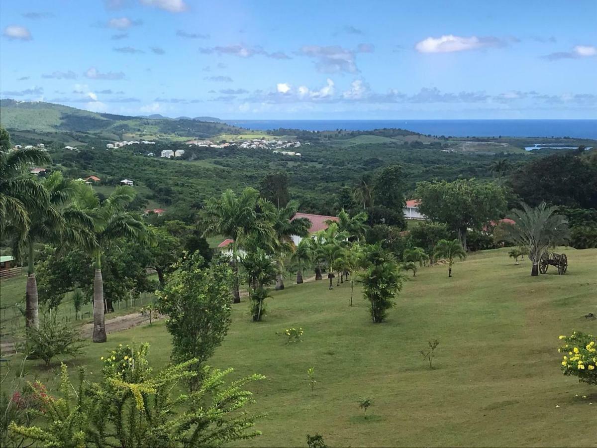 Villa 1 De Standing 80M2 Avec Piscine Et Vue Imprenable Sur La Mer Et Sur La Campagne Riviere-Salee Kültér fotó